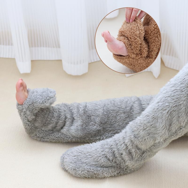Bulut Yumuşaklığında Peluş Çorap — Isıtan & Saran Yumuş Yumuş Ev Çorabı